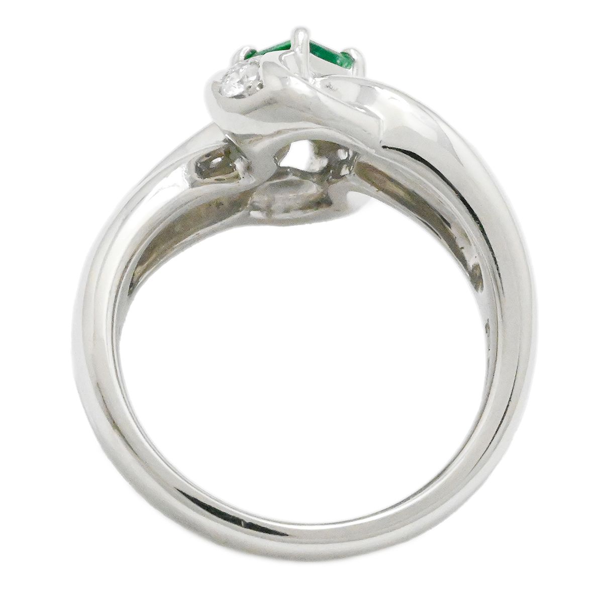 ポーラ POLA PT900 プラチナ ダイヤ0.28ct エメラルド0.20ct リング 