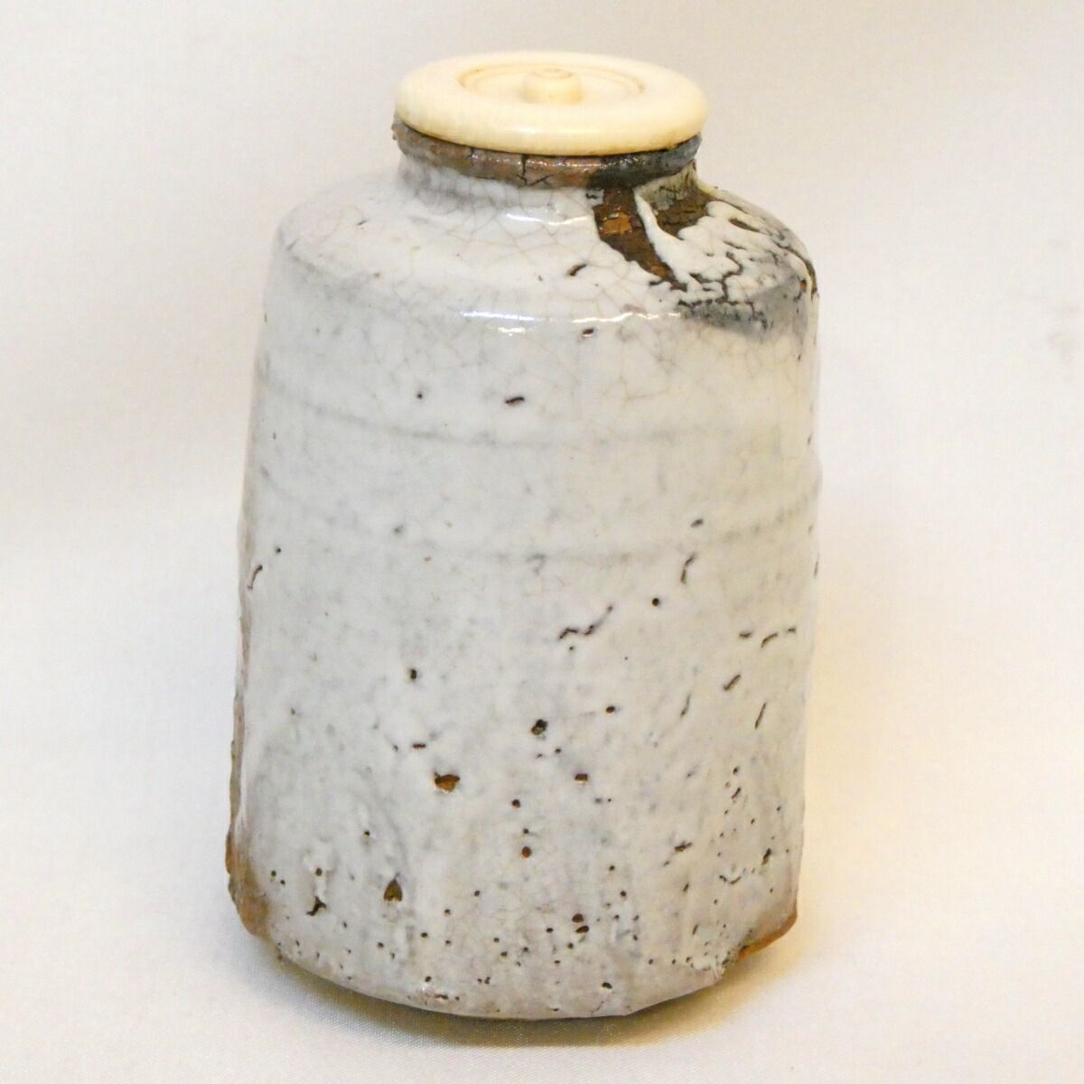 休雪 白】不走庵三輪窯 人間国宝 十代 三輪休雪（休和）作 萩 茶入 萩