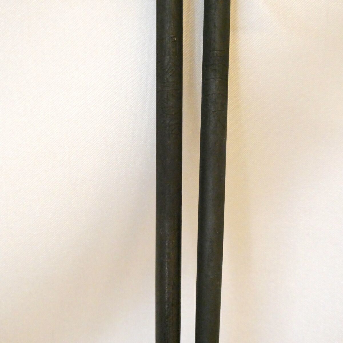 風炉用】 五十一代 明珍宗之作 鉄 火箸 在銘 明珍火箸 茶道具【中古 美