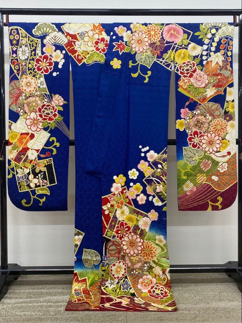 振袖 刺繍 金彩 紋意匠 身丈177cm 撥水加工済 トールサイズ MO3295 