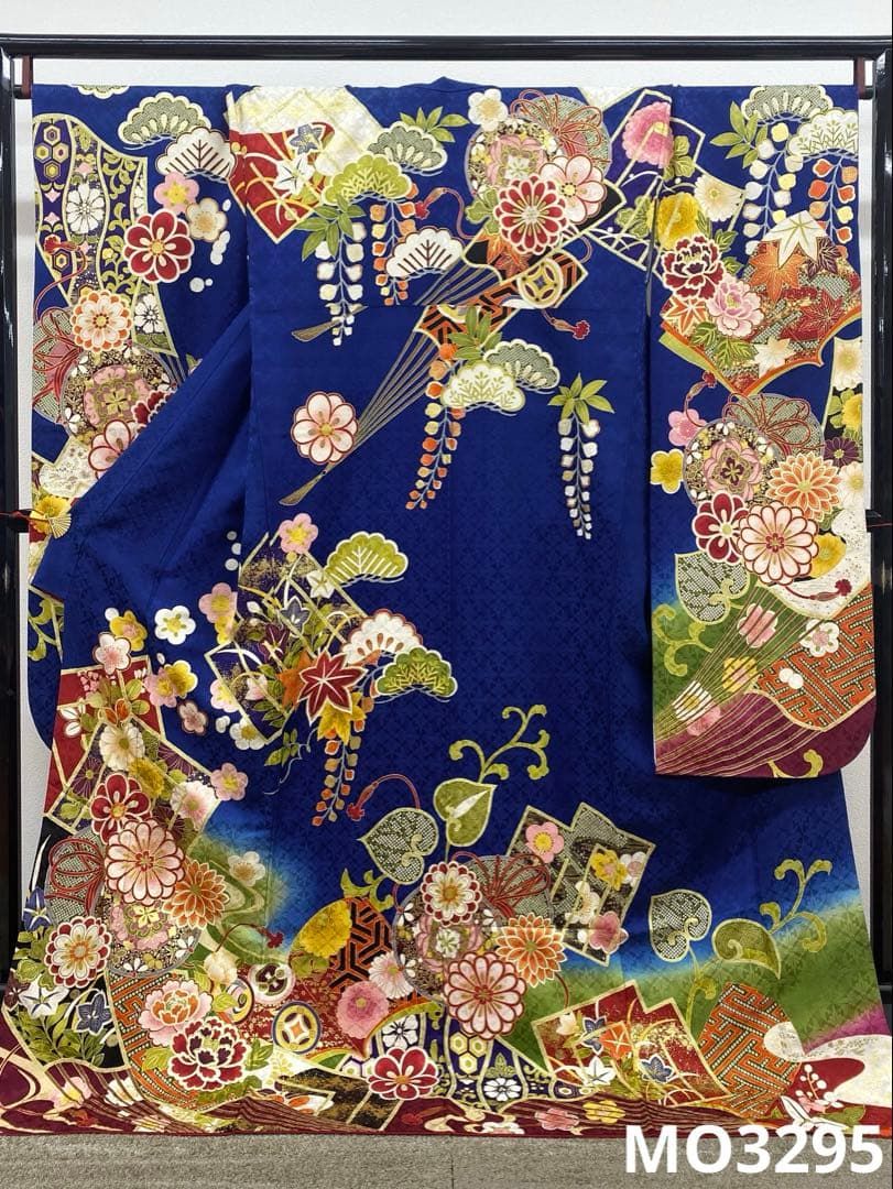 振袖 刺繍 金彩 紋意匠 身丈177cm 撥水加工済 トールサイズ MO3295 