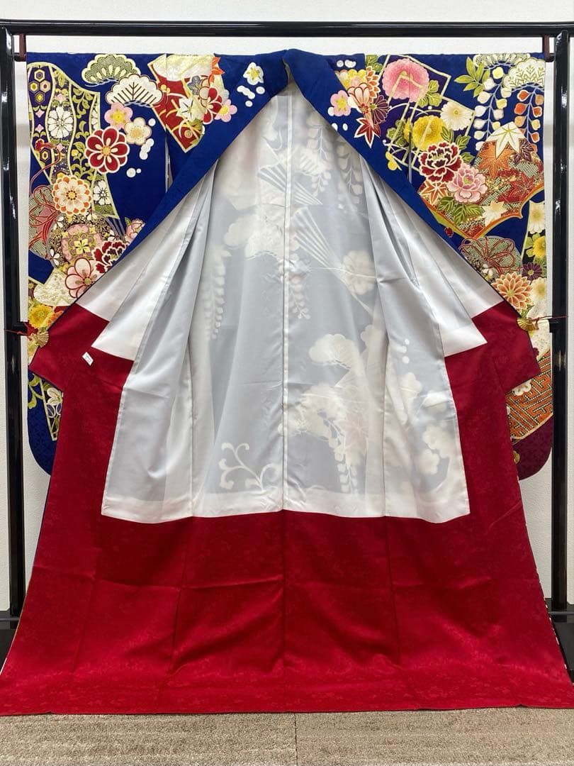 振袖 刺繍 金彩 紋意匠 身丈177cm 撥水加工済 トールサイズ MO3295 