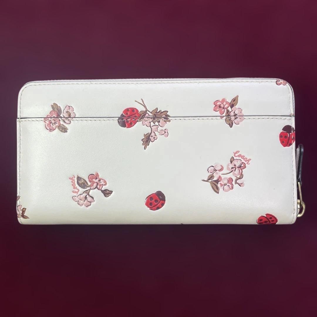 COACH 長財布 てんとう虫 花柄 ラウンドファスナー 極美品】 COACH コーチ 花柄 てんとう虫 長財布 ラウンドファスナー 美