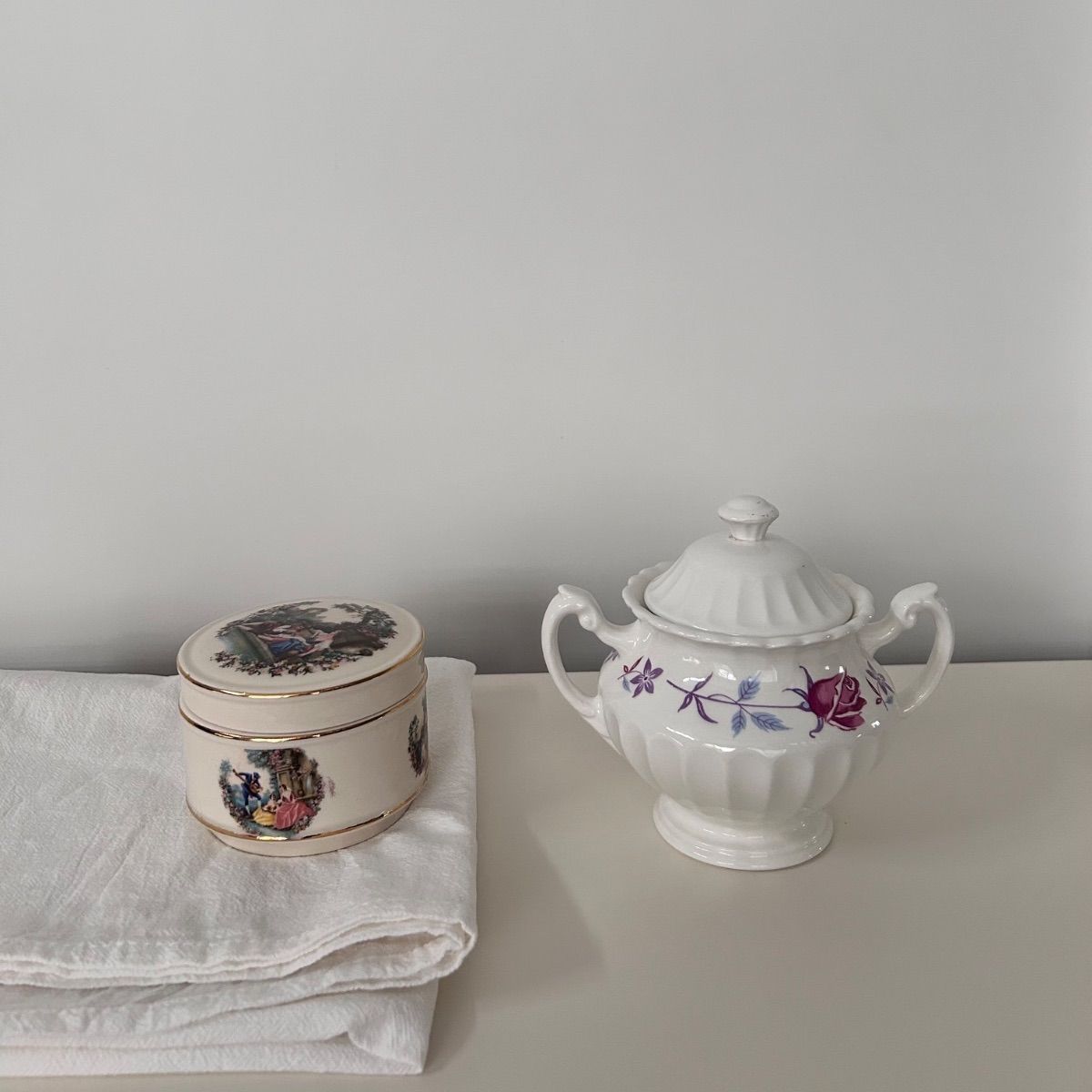 英国 ヴィンテージ 2点SET 陶器製 小物入れとシュガーポット - メルカリ