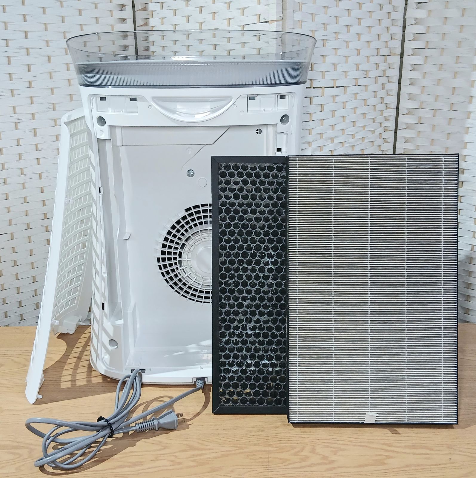 美品 SHARP シャープ 空気清浄機 FU-R50-W 2023年製 - メルカリ