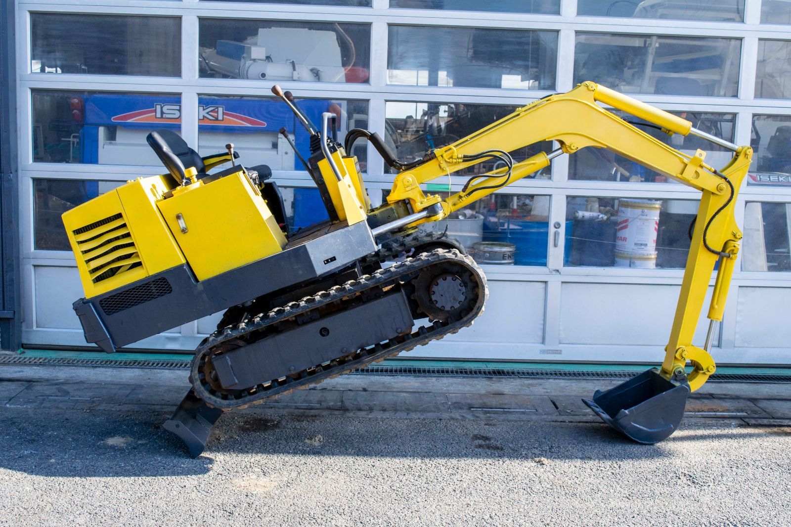 ヤンマーユンボ　YB251U 埼玉発 ヤンマー ミニ油圧ショベル YB151U 1.5t 2884時間 ディーゼル