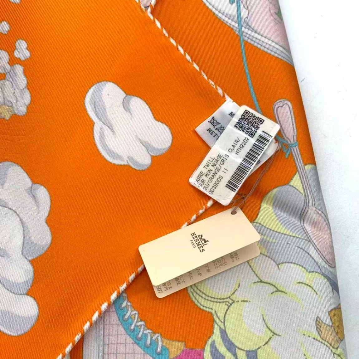 未使用品 HERMES エルメス スカーフ カレ90 シルク Sur Mon Nuage 私の
