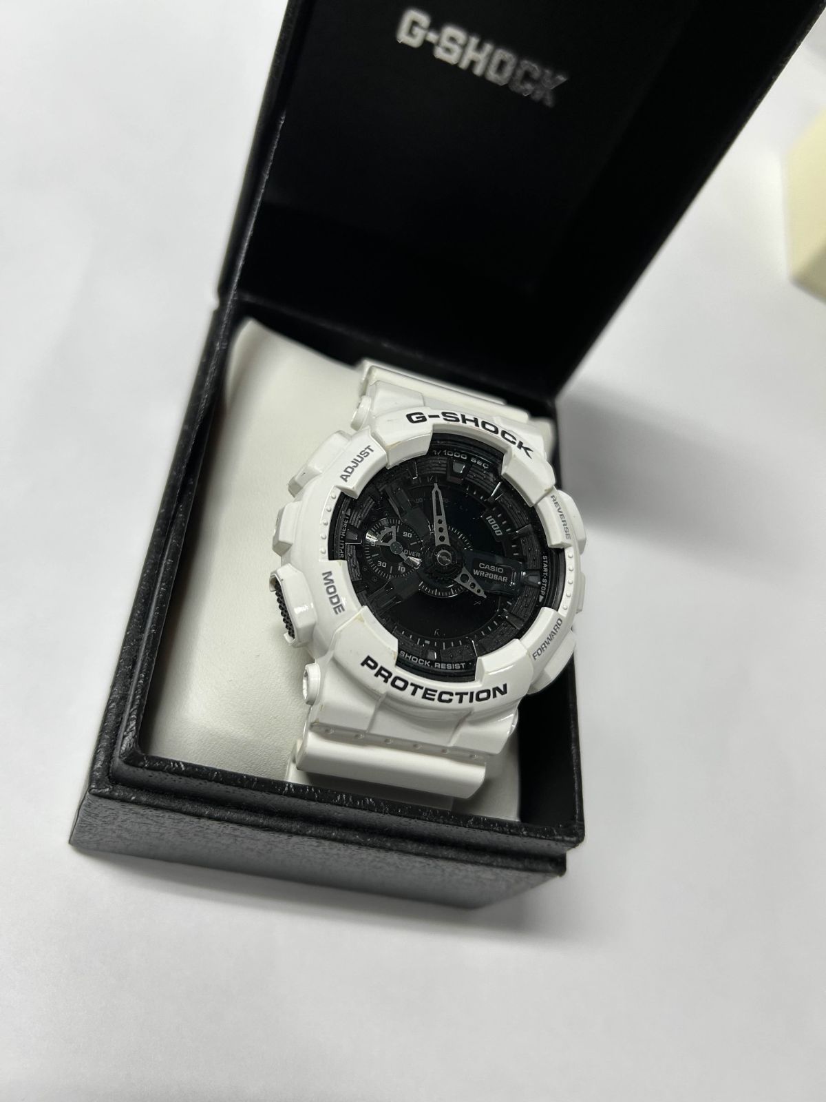 G-SHOCK Gショック GA-110GW ホワイト 白 黒 ビッグフェイス 箱付き 