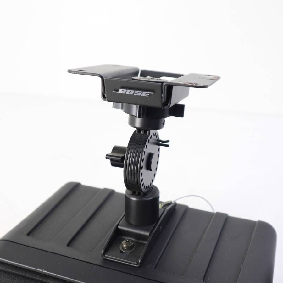 動作品 BOSE 101MM スピーカー ペア シリアル連番 天吊り金具