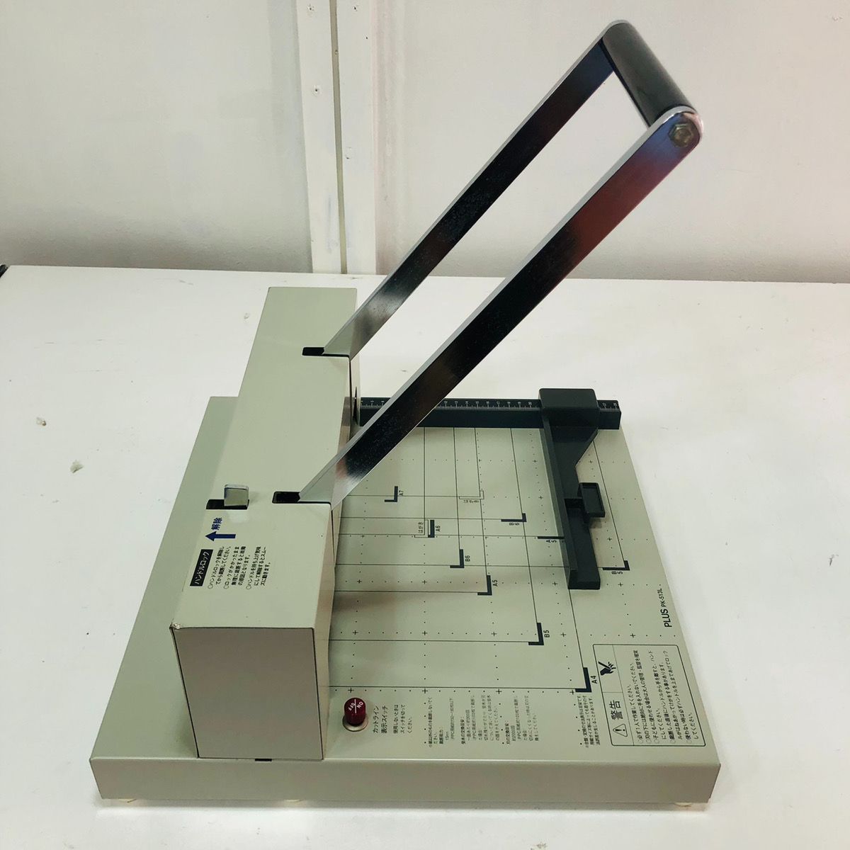 動作良好♪ PLUS プラス 裁断機 PK-513L 手動断裁機 カットライン