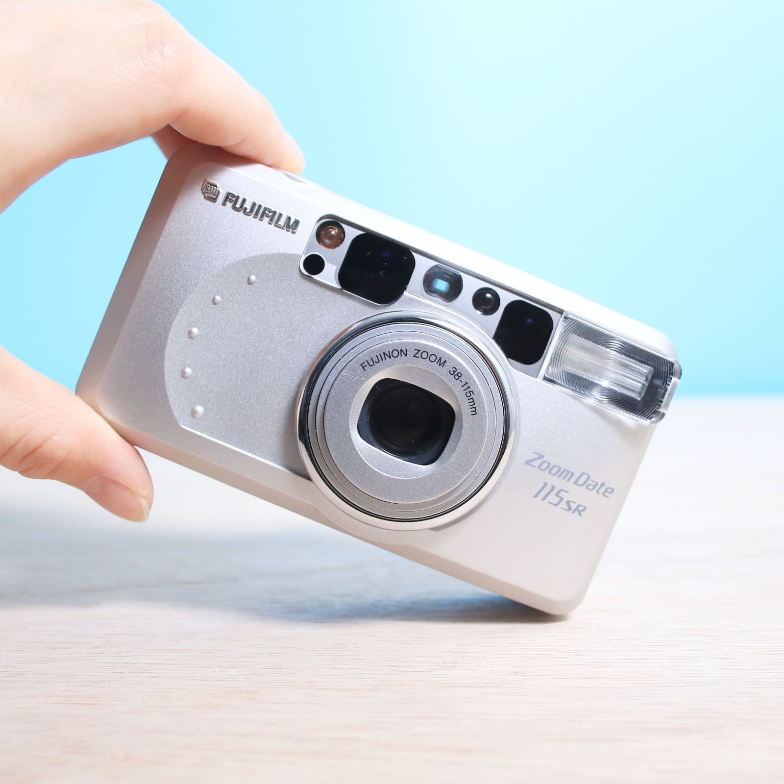 フィルムカメラ FUJI FILM ZOOM DATE 115SR 完動品✨FUJIFILM ZOOM Date 115srコンパクトフィルムカメラ - メルカリ