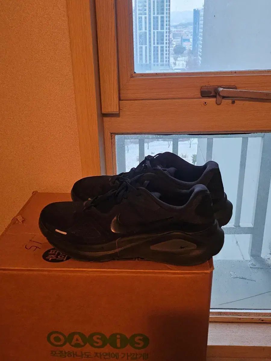 ズーム ストラクチャー 26 ランニングシューズ