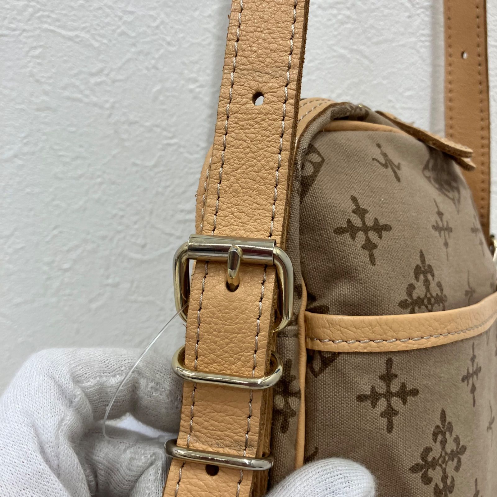 1582　ラシット　ショルダーバッグ　2way　キャンバス　ベージュ　タグ付新品 8152 russet ラシット ショルダーバッグ 斜めがけ 紐調節可能