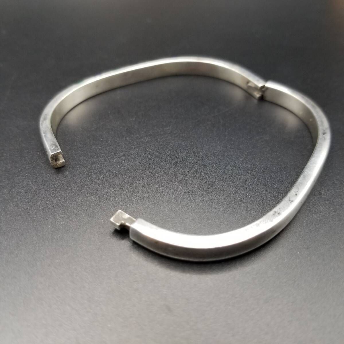 ヴィンテージ シルバー ブレスレット【MEXICO TAXCO STERLING】Heavy Traditional Design | 古着 通販  ヴィンテージ古着屋 | RUMHOLE beruf - Online Store 公式通販サイト メキシコ 925 シルバー 編み込み ロープ柄 ヴィンテージ ブレスレット 銀 細幅 TAXCO タスコ Woven Band 80'90's