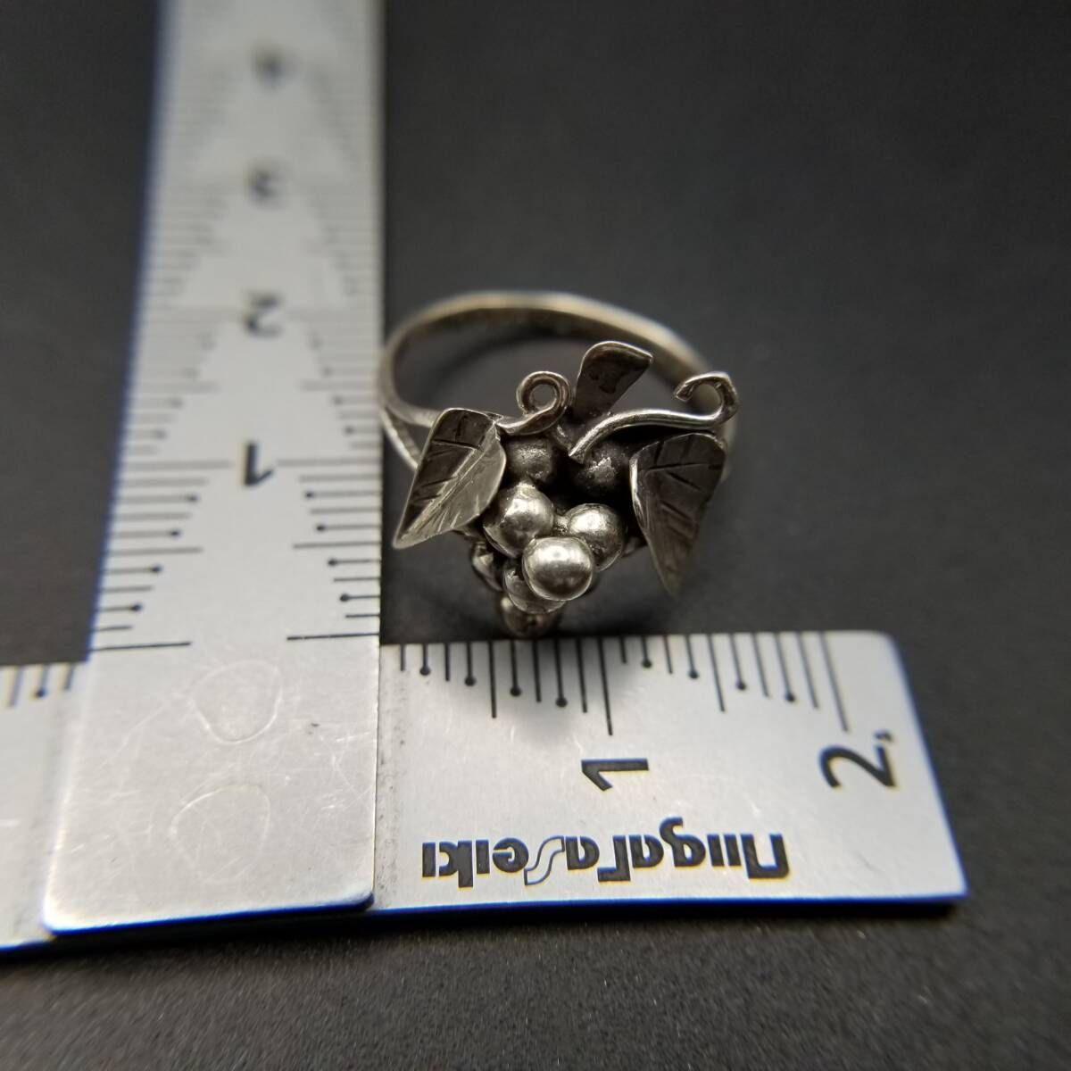 メキシコ 925 シルバー 葡萄の房 立体彫刻 ヴィンテージ フルーツ 