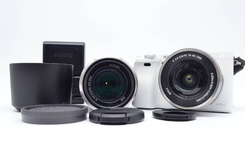 美品】Sony ソニー ILCE-6000 α6000 ミラーレス一眼 ダブルレンズ