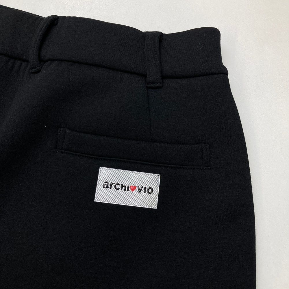 サイズ：38 ARCHIVIO アルチビオ 2023年モデル 裏地付き ロゴ刺繍入り