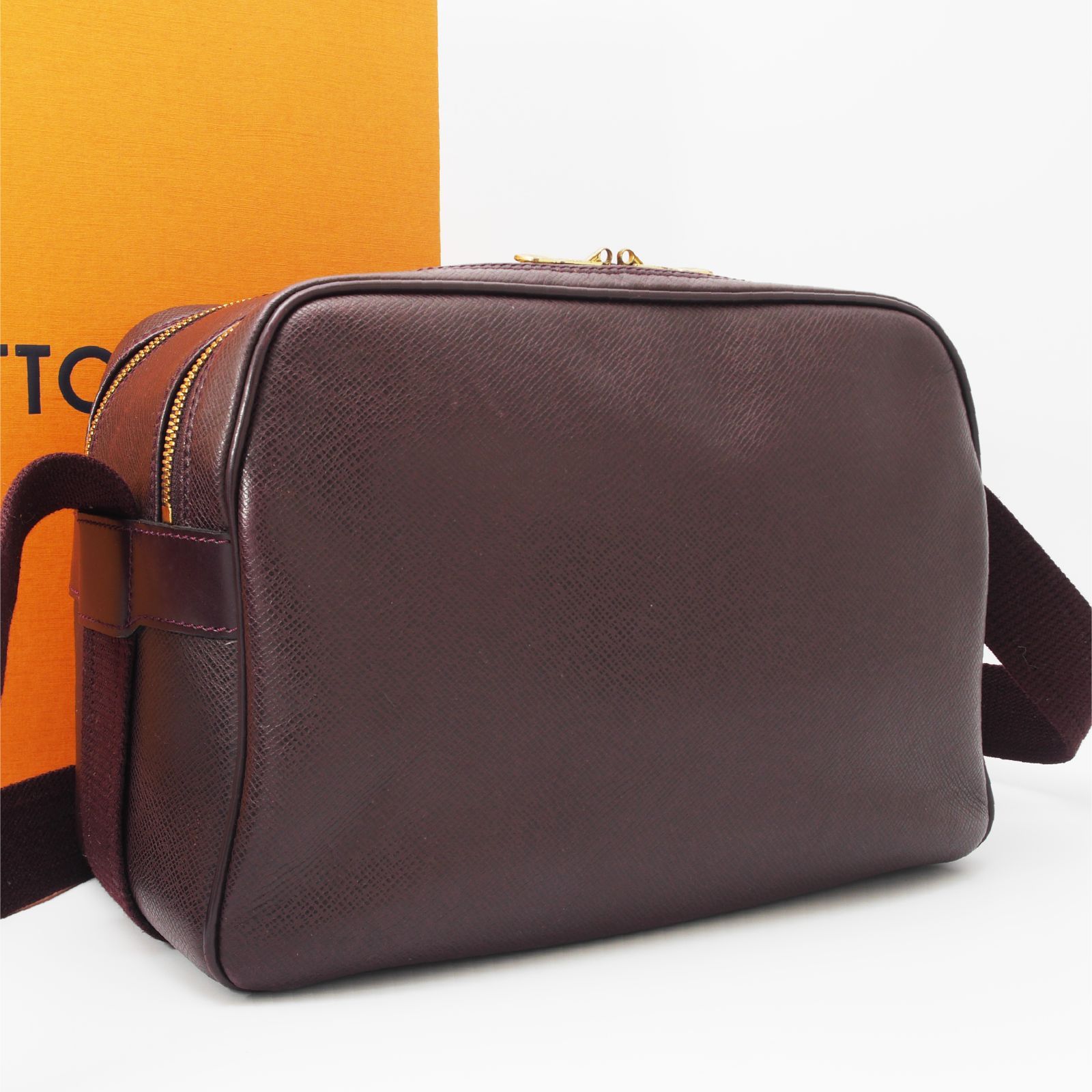 極美品】 ルイヴィトン タイガ リポーター ショルダーバッグ クロス