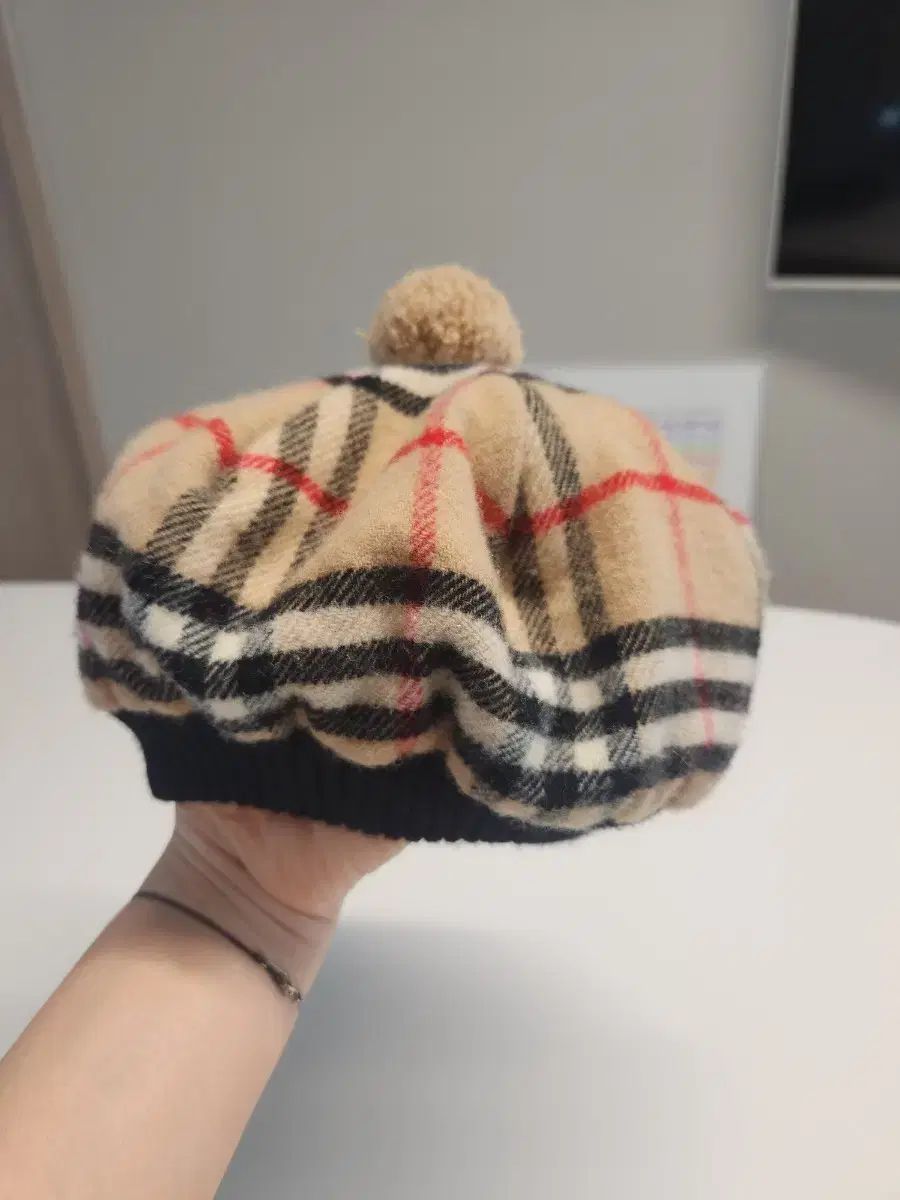 BURBERRY チェック柄 ニット帽 BURBERRY チェック柄ニット帽 ビーニー