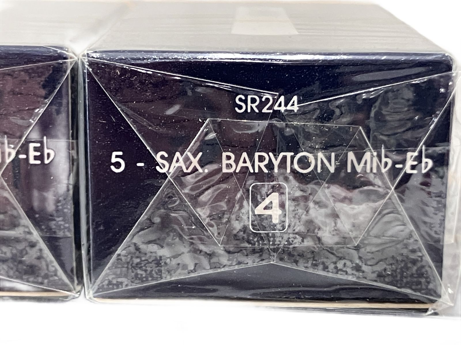 VANDOREN バリトンサックスリード SR244 Bi♭-E♭ 4番 11個セット 楽器