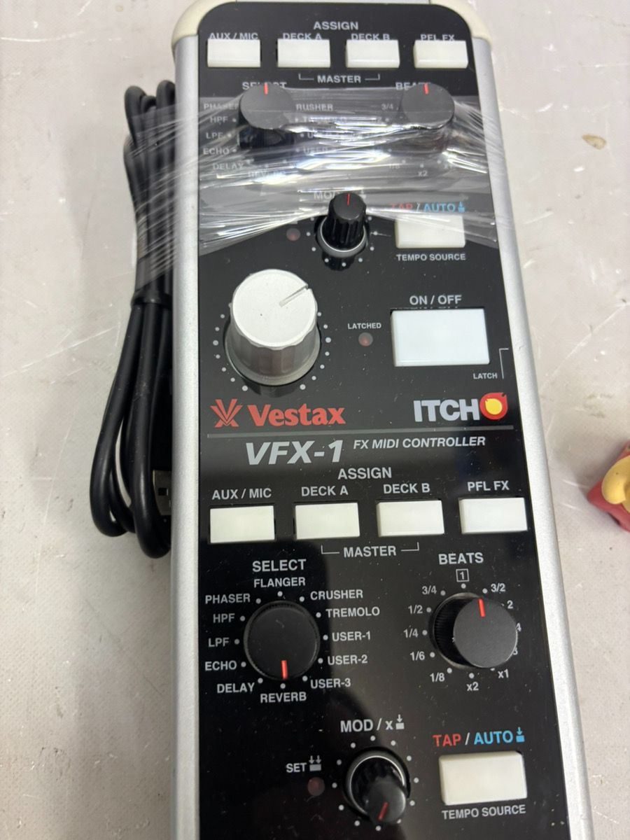 Vestax MIDIエフェクトコントローラー VFX-1 Vestax MIDIエフェクトコントローラー VFX-1 Amazon.co.jp: Vestax