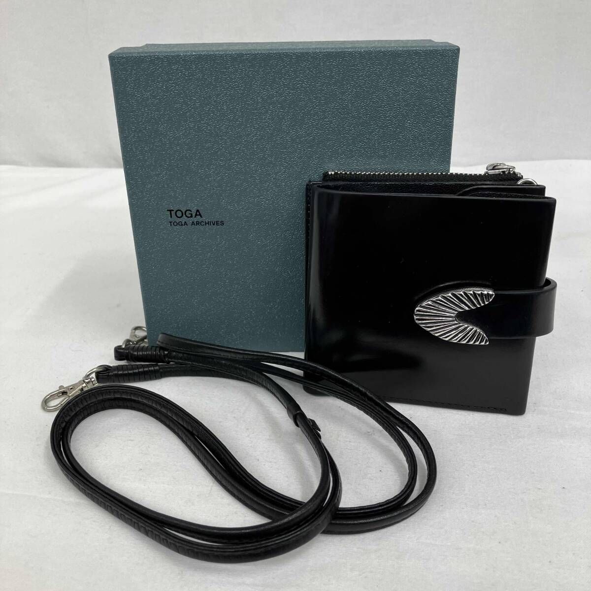 TOGA ARCHIVES／トーガアーカイブス／二つ折り財布／ショルダー