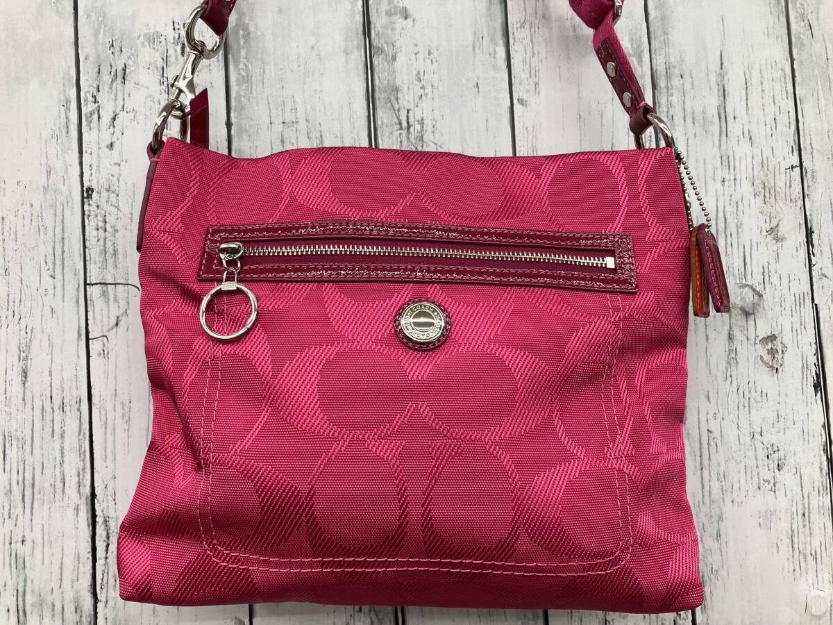 COACH コーチ シグネチャー ショルダーバッグ F14672 ピンク 【公式通販】