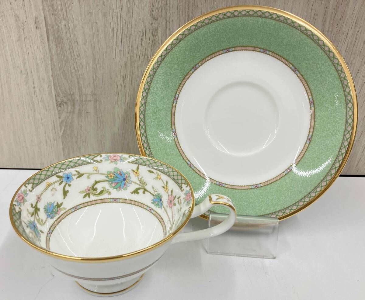 き Noritake ノリタケ ティーカップセット 2客セット 花柄 カップ＆ソーサー