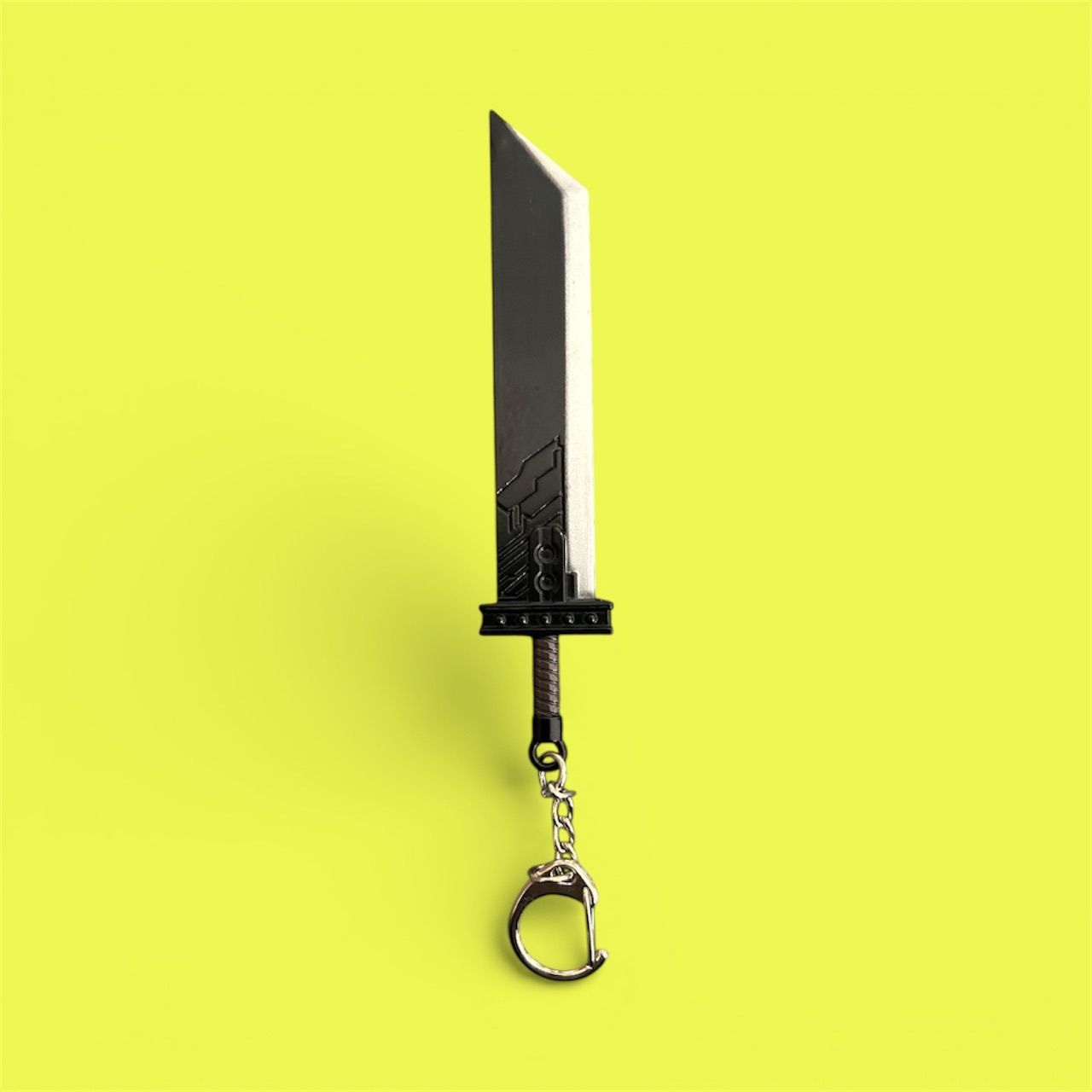 金属製 ファイナルファンタジー7 クラウド バスターソードキーホルダー