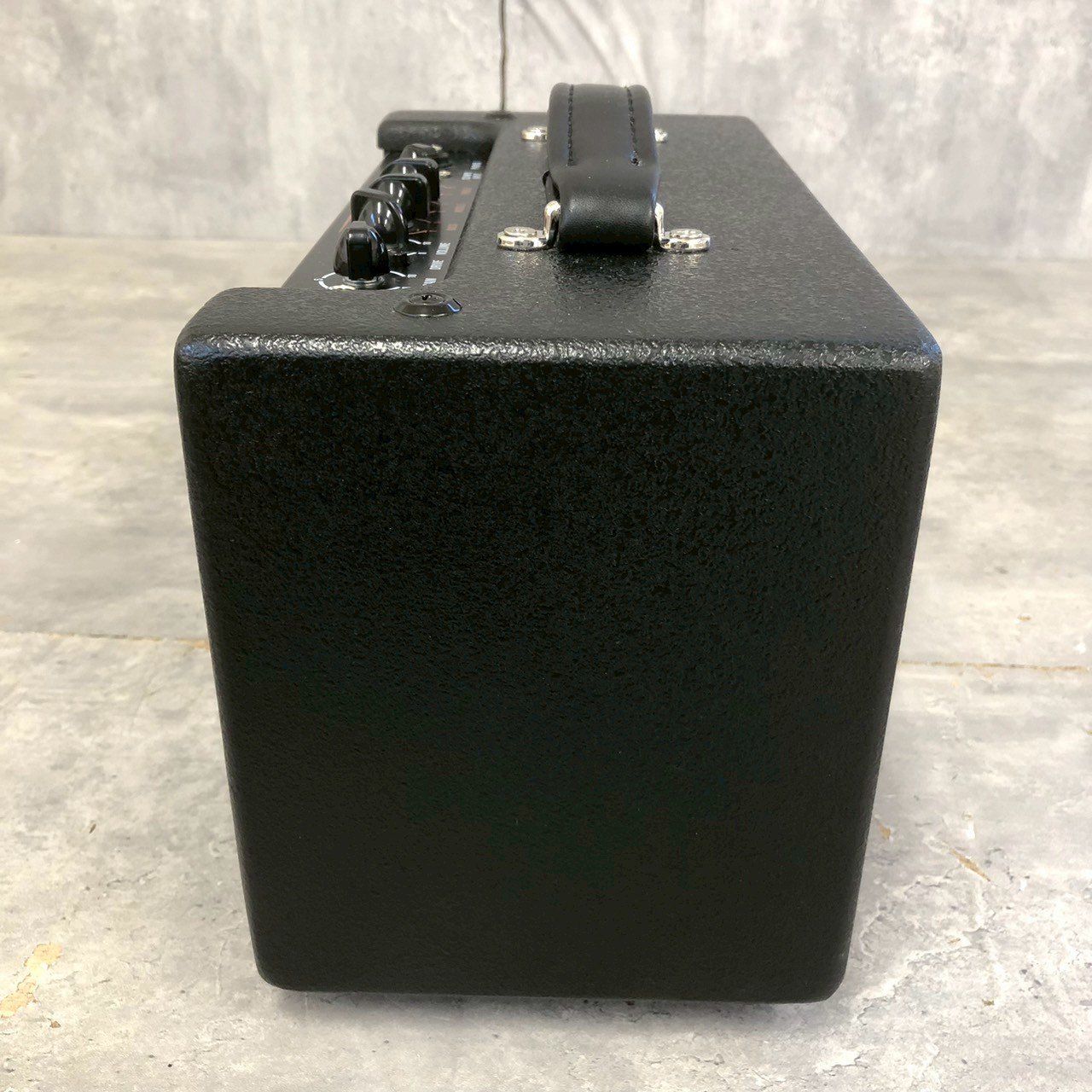 ほぼ未使用 島村楽器 LOUIS LGA-15S ギター用アンプ - メルカリ