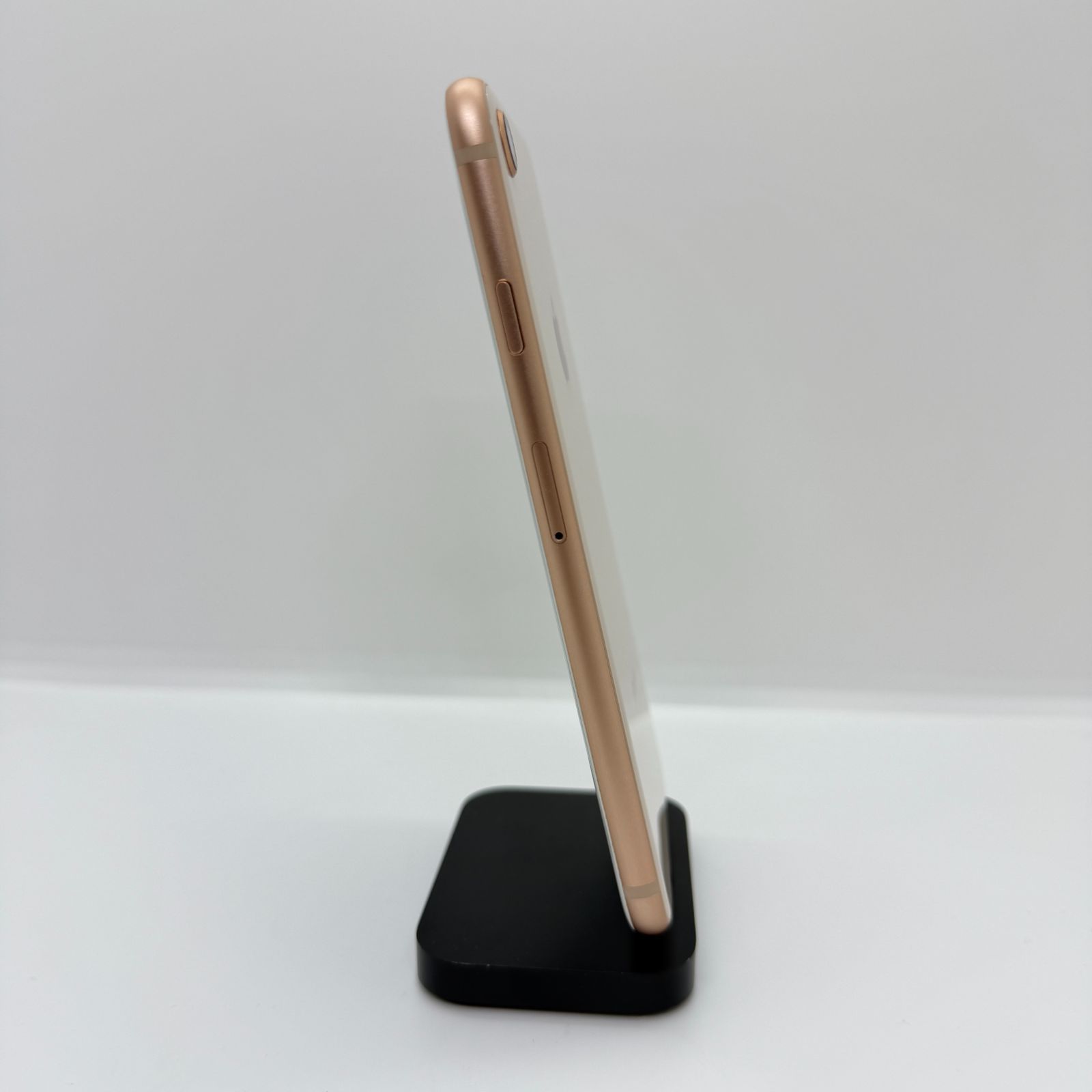 バッテリー最大容量100％】iPhone8 256GB ゴールド【SIMロック解除済み