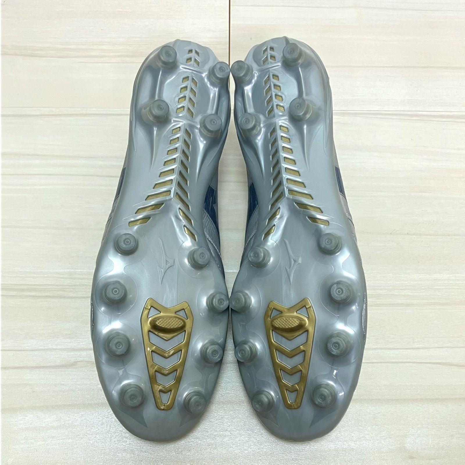 MIZUNO ミズノ モレリアネオ4β エリート プラチナムシルバーパック