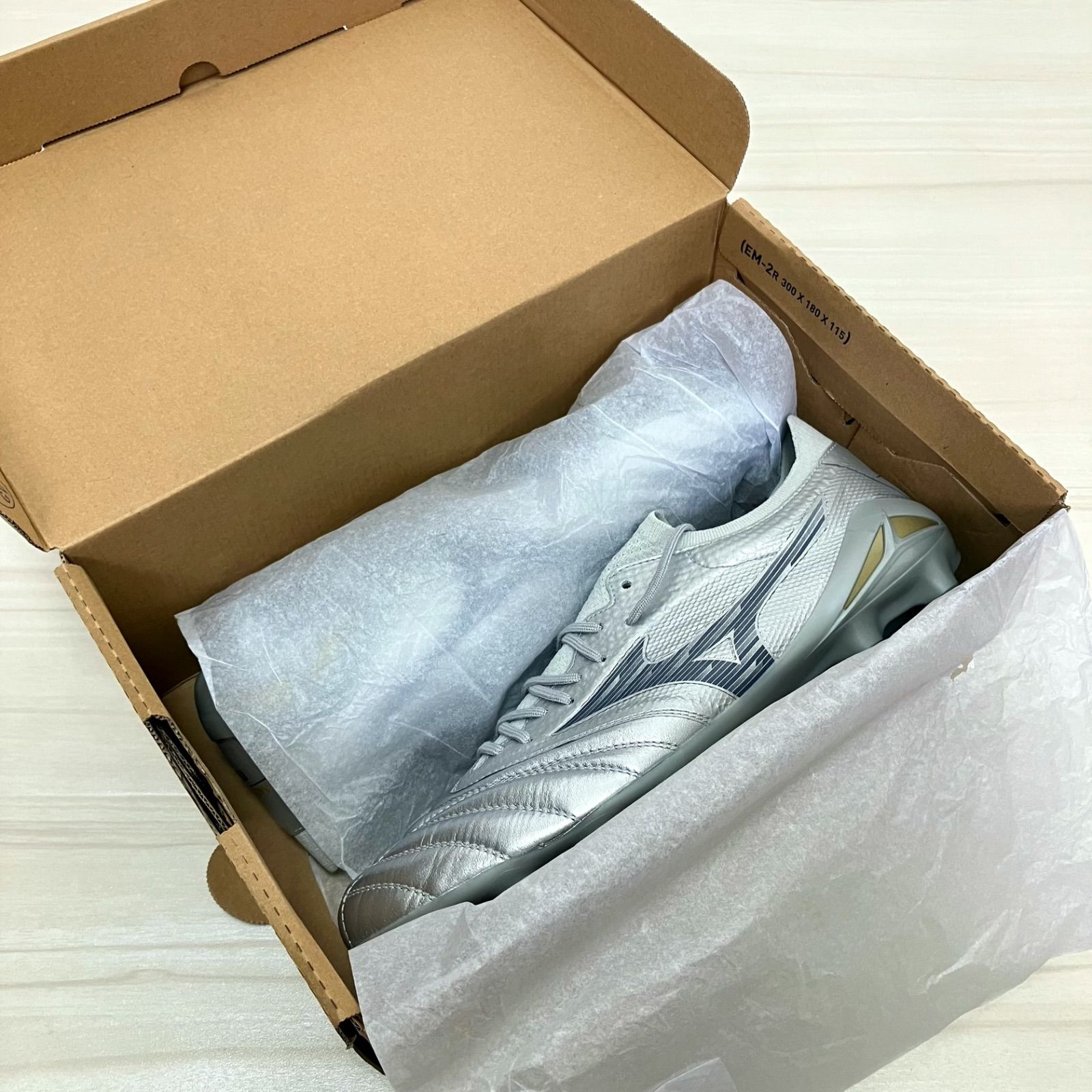 MIZUNO ミズノ モレリアネオ4β エリート プラチナムシルバーパック