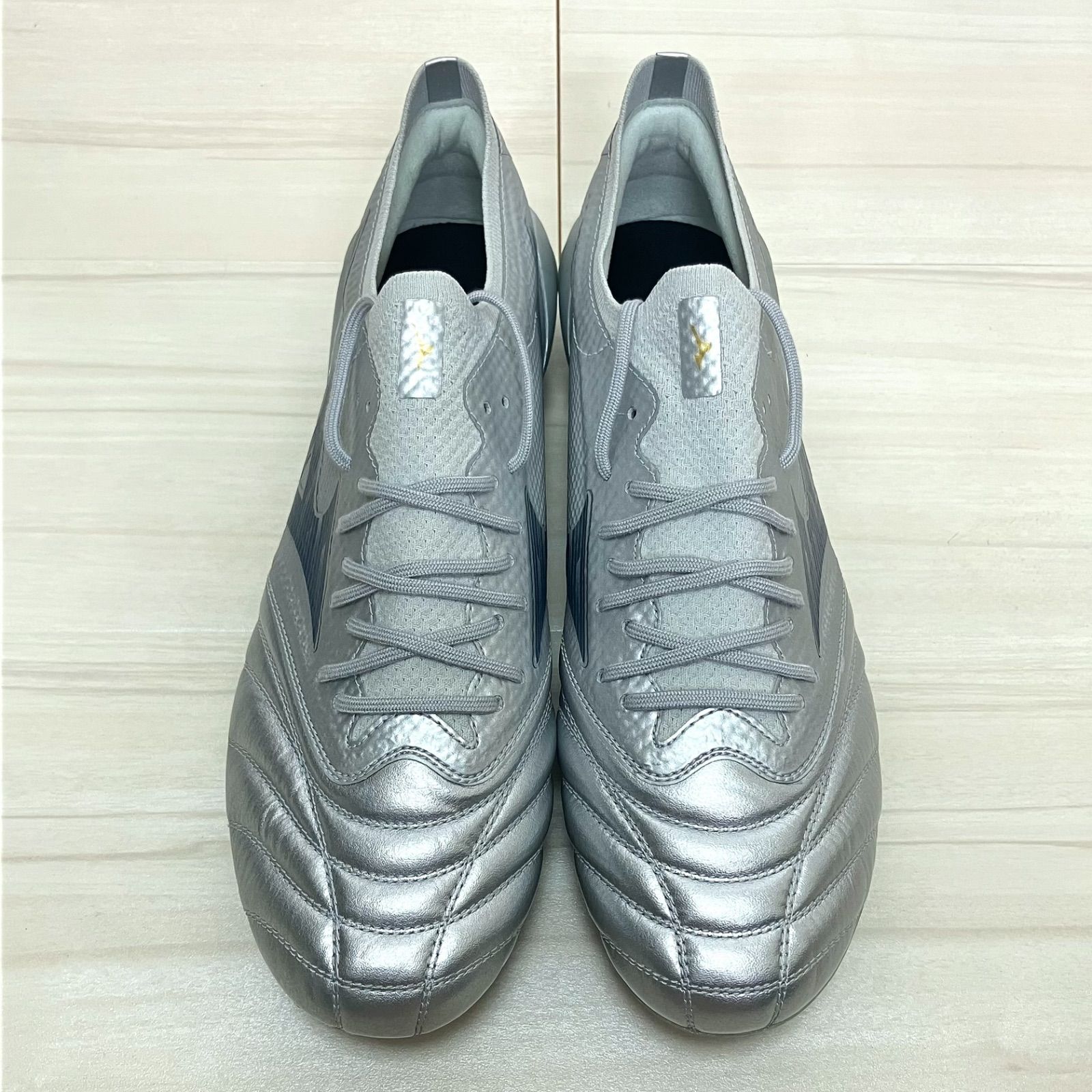 モレリアネオ4β Elite プラチナムシルバー日本未発売（2025.5当時） モレリアネオ4β Elite プラチナムシルバー日本未発売（2025.5当時