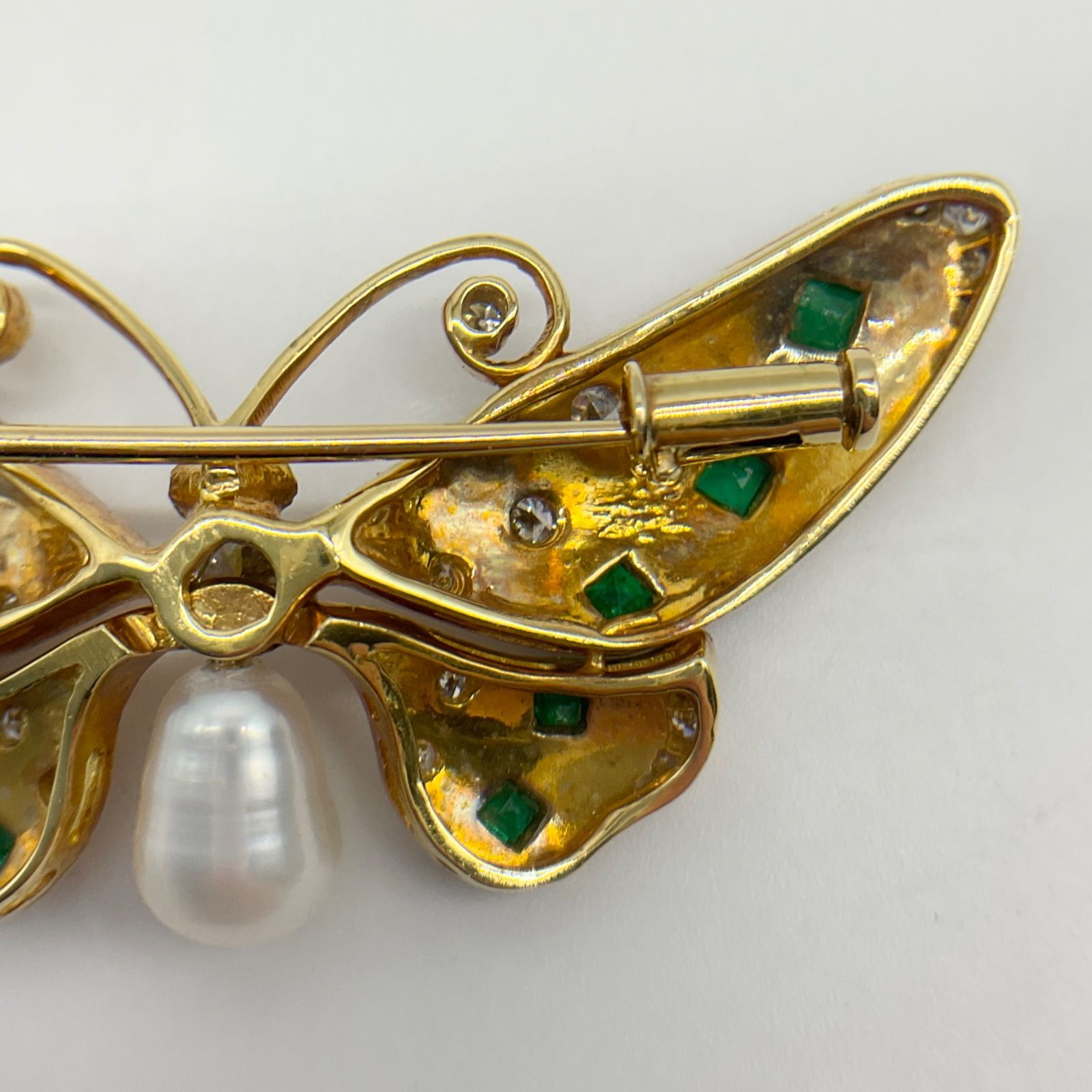 バタフライ ブローチ K18 18金 ダイヤモンド エメラルド パール