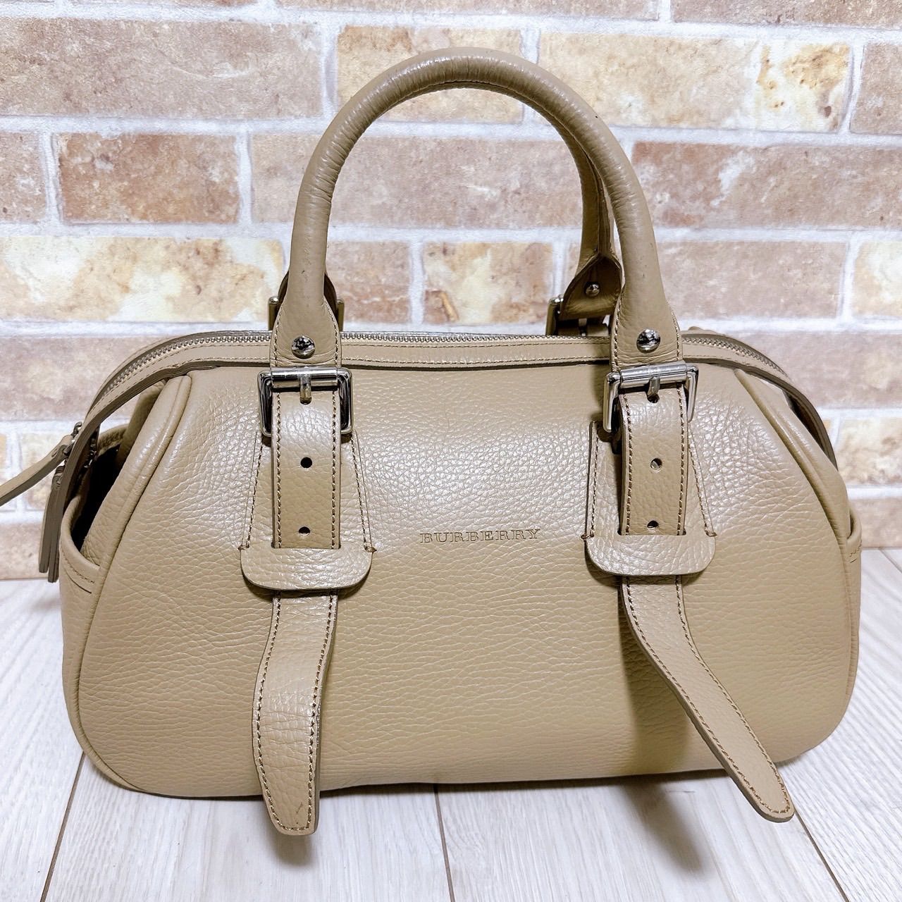 美品) Burberry(バーバリー)ハンドバッグ レザー - メルカリ 美品) Burberry(バーバリー)ハンドバッグ レザー - メルカリ