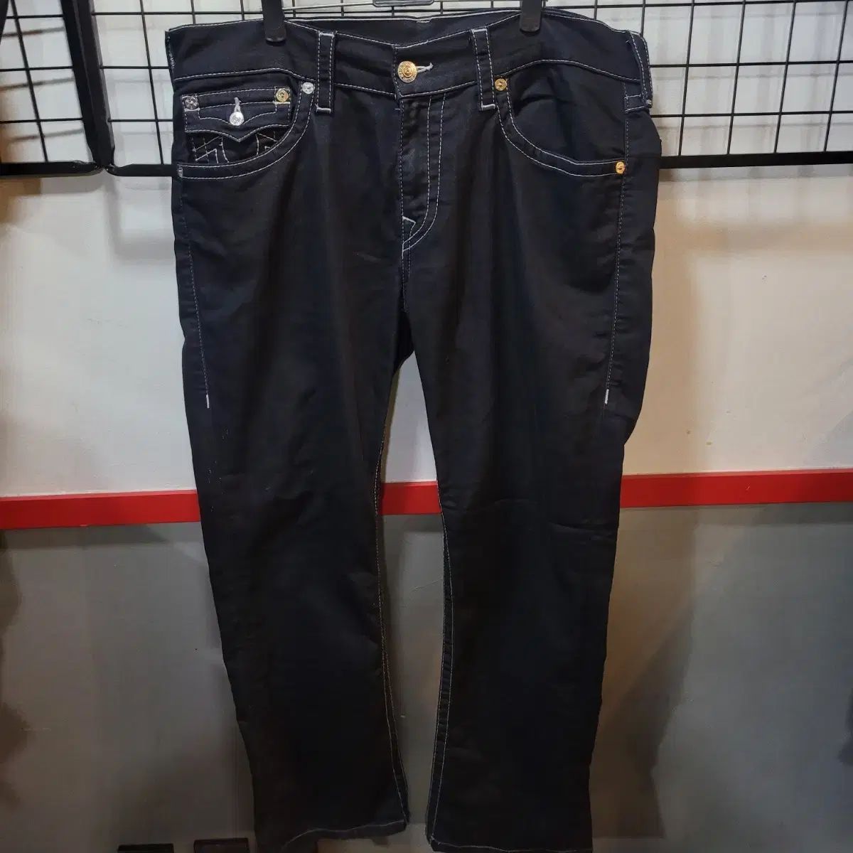 正規品 TRUE RELIGION ブラック ジーン デニムパンツ 【公式通販】