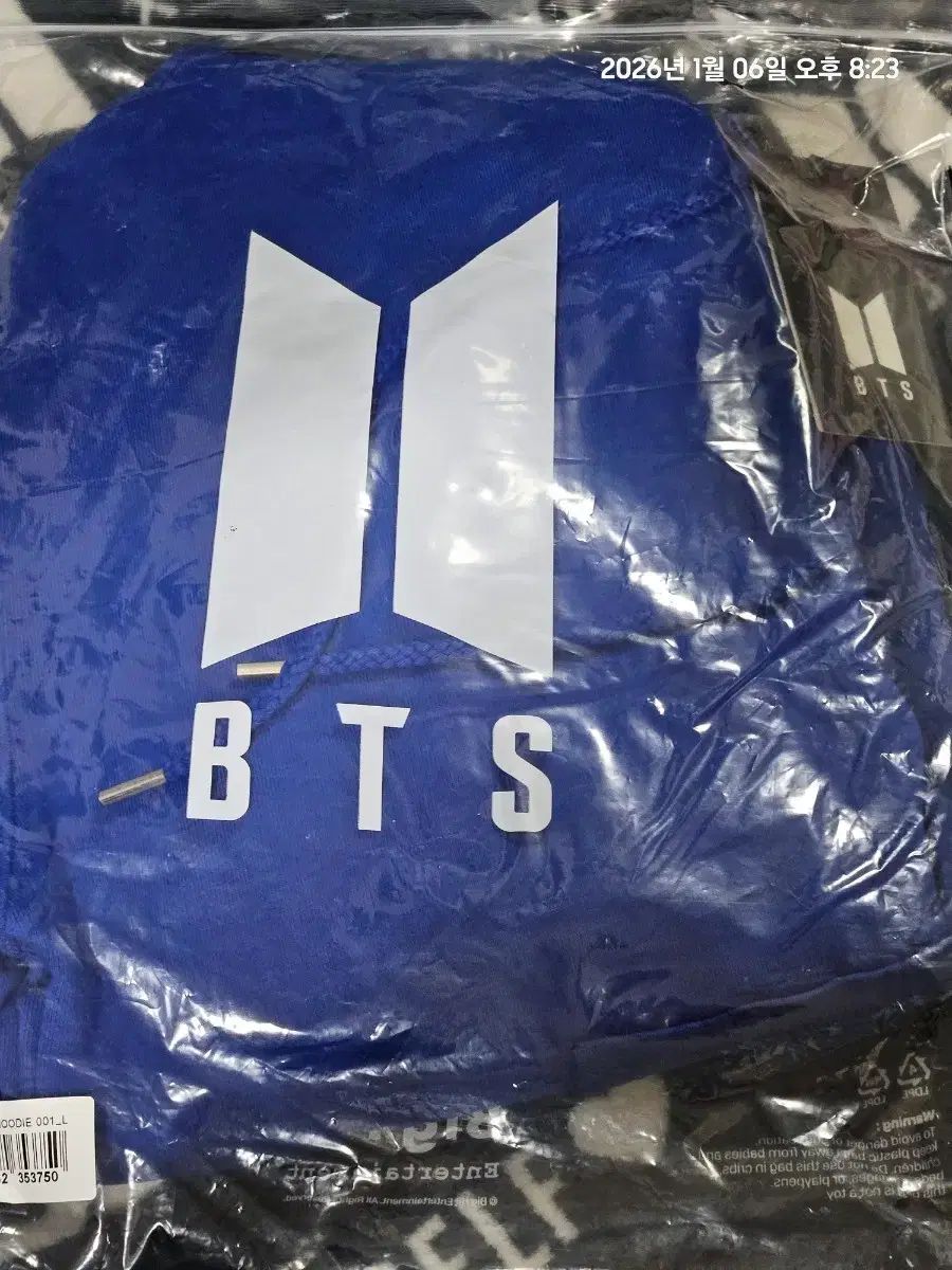 BTS公式MDポップアップストア アイドルフーディー Lサイズ (未使用