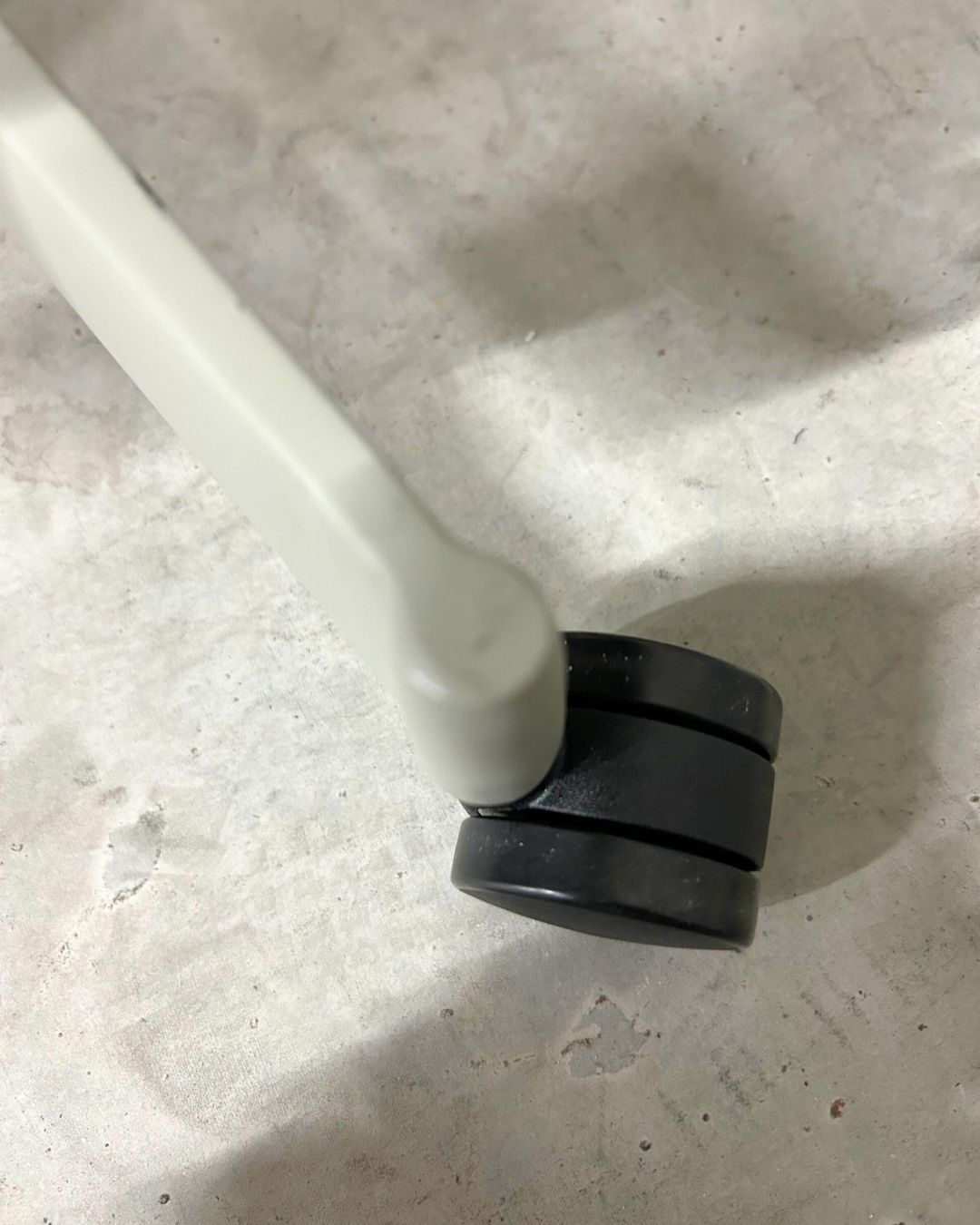  Bランク vertebra03 バーテブラ 5本脚 ウレタンキャスター ペールオリーブ ダックブルー スチールフレーム オフィスチェア ワークチェア 椅子 チェア