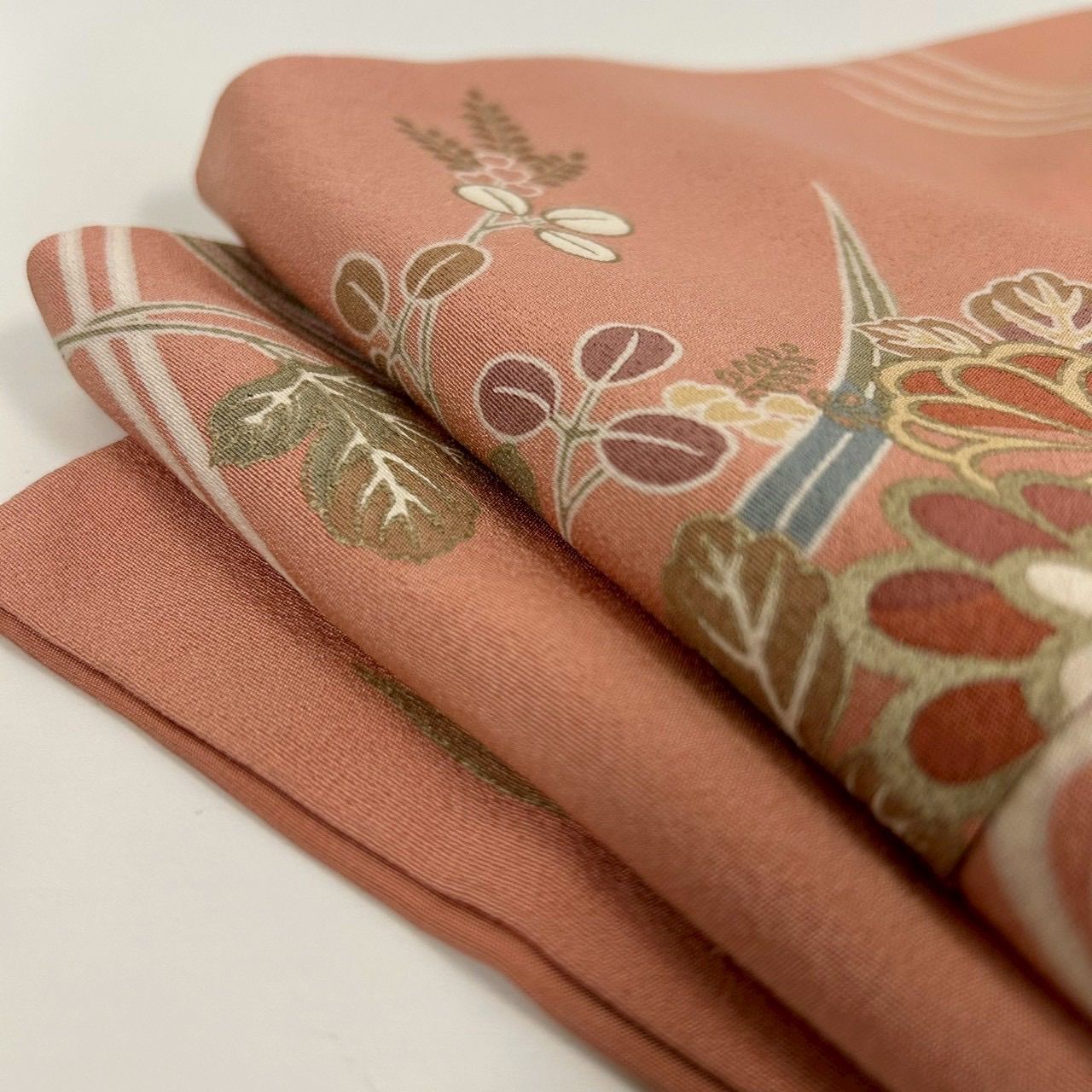 【ミヒャエル様❤️昭和レトロ ヴィンテージ モガファッション 着物 正絹小紋】 竹に雀模様型染小紋着物 志ま亀扱(L69310Pw) 着物紹介