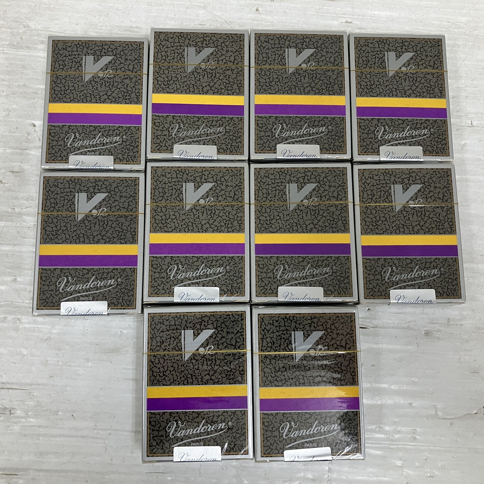 Vandoren V12 銀箱 Si♭ B♭ 硬度3 1/2 クラリネット用 リード CR1935 10枚入り 10箱セット 未開封 O10821890