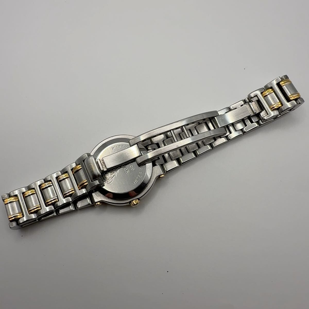 【電池交換済】GUCCI グッチ 腕時計 9000L ブラック レディース 楽天市場】グッチ GUCCI 9000L レディース アイボリー 機械点検・電池