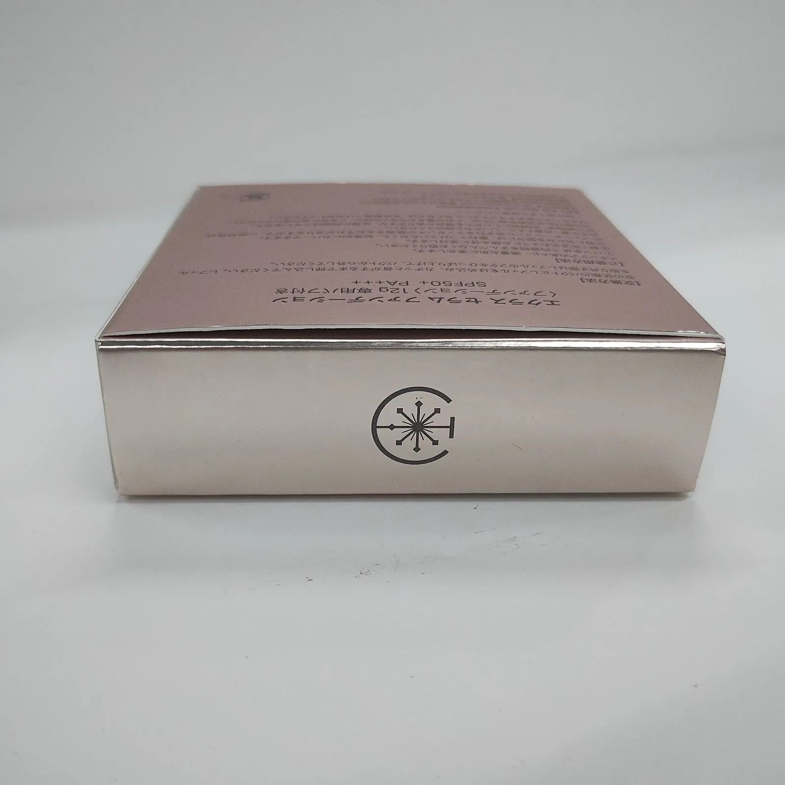 エクラス セラム ファンデーション 本体12gとレフィル（詰替）12g