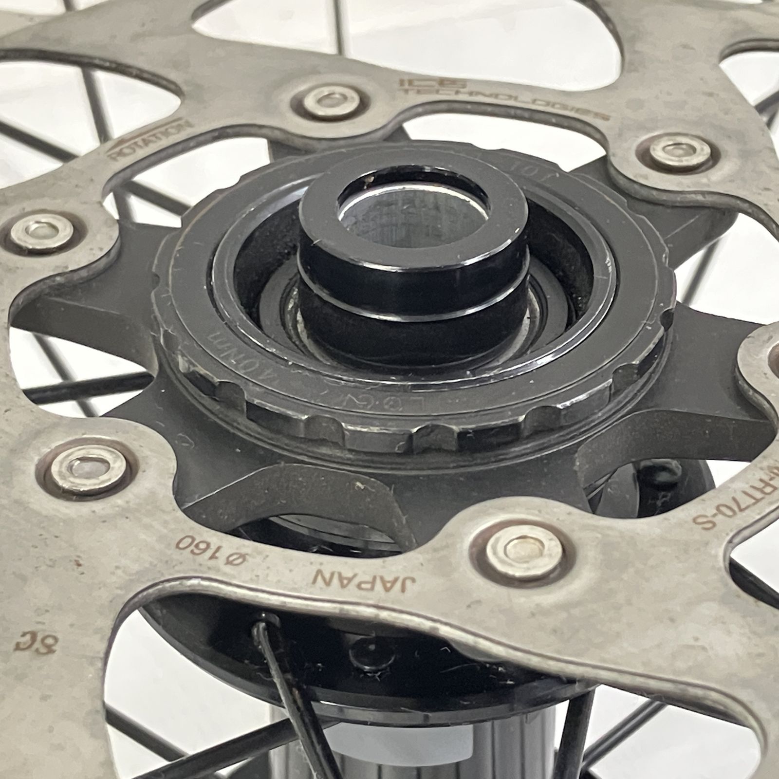 FULCRUM Racing 900 DB ホイール 23×622 / 28 ディスクブレーキ 中古