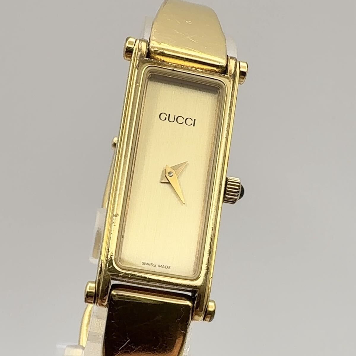 【美品✨稼働確認済み】GUCCI 腕時計 1500 ゴールド GUCCI グッチ 1500 レディース ゴールド 腕時計 / Wristwatch 稼働品