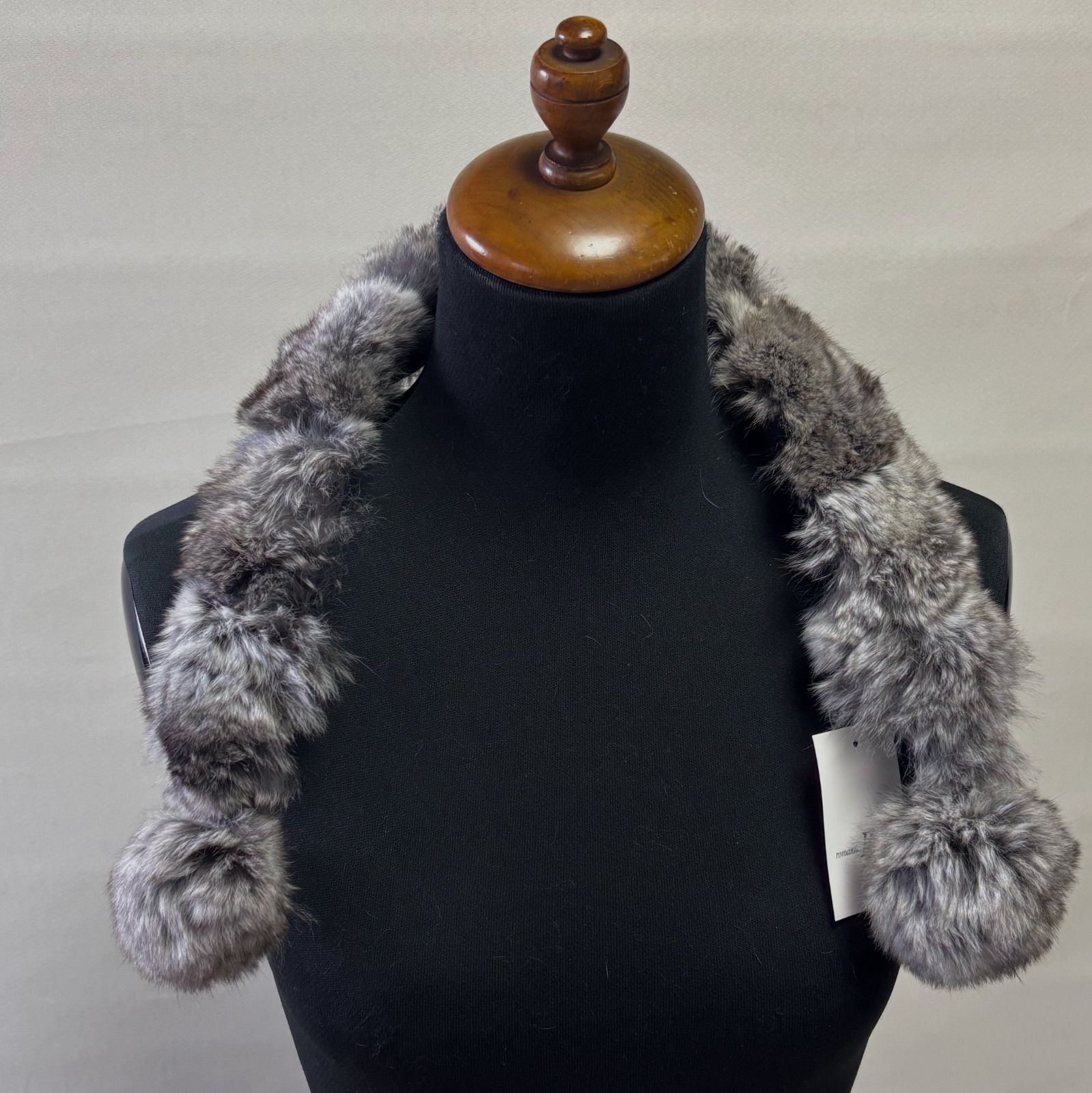 新品 傷あり】チンチラファーマフラー ボンボン付き ナチュラル リアル