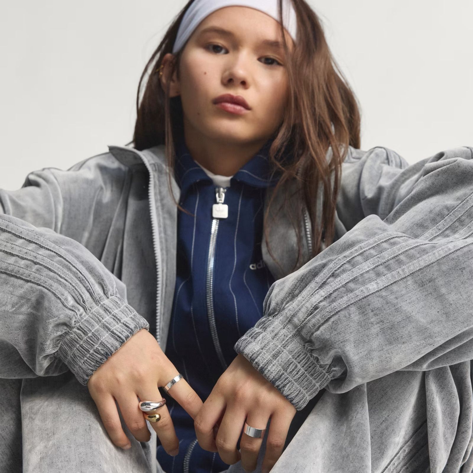 アディダスオリジナルス 起毛ツイル オーバーサイズ ファイアーバード