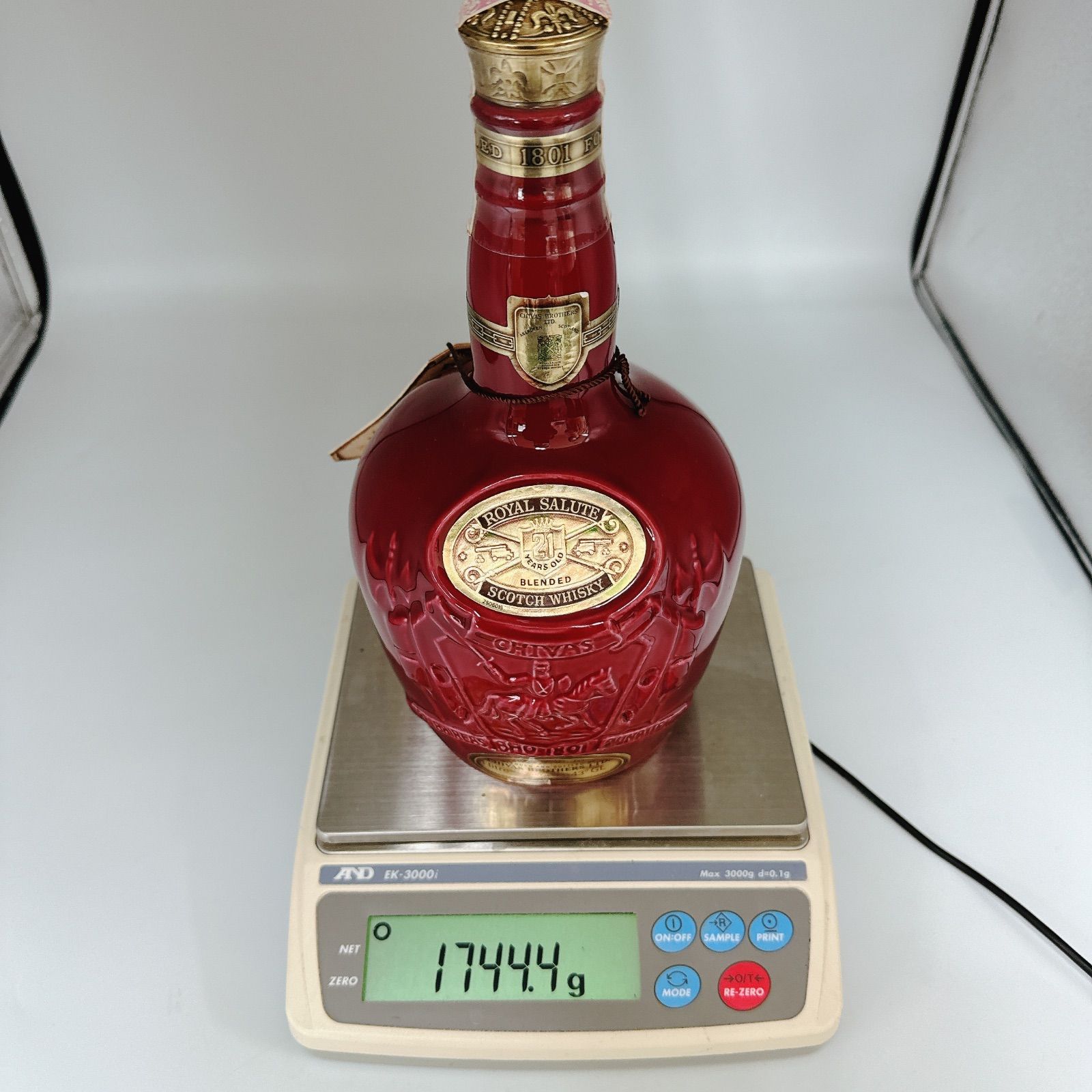 ロイヤルサルート21年 赤 1000ml 古酒 未開栓 - メルカリ