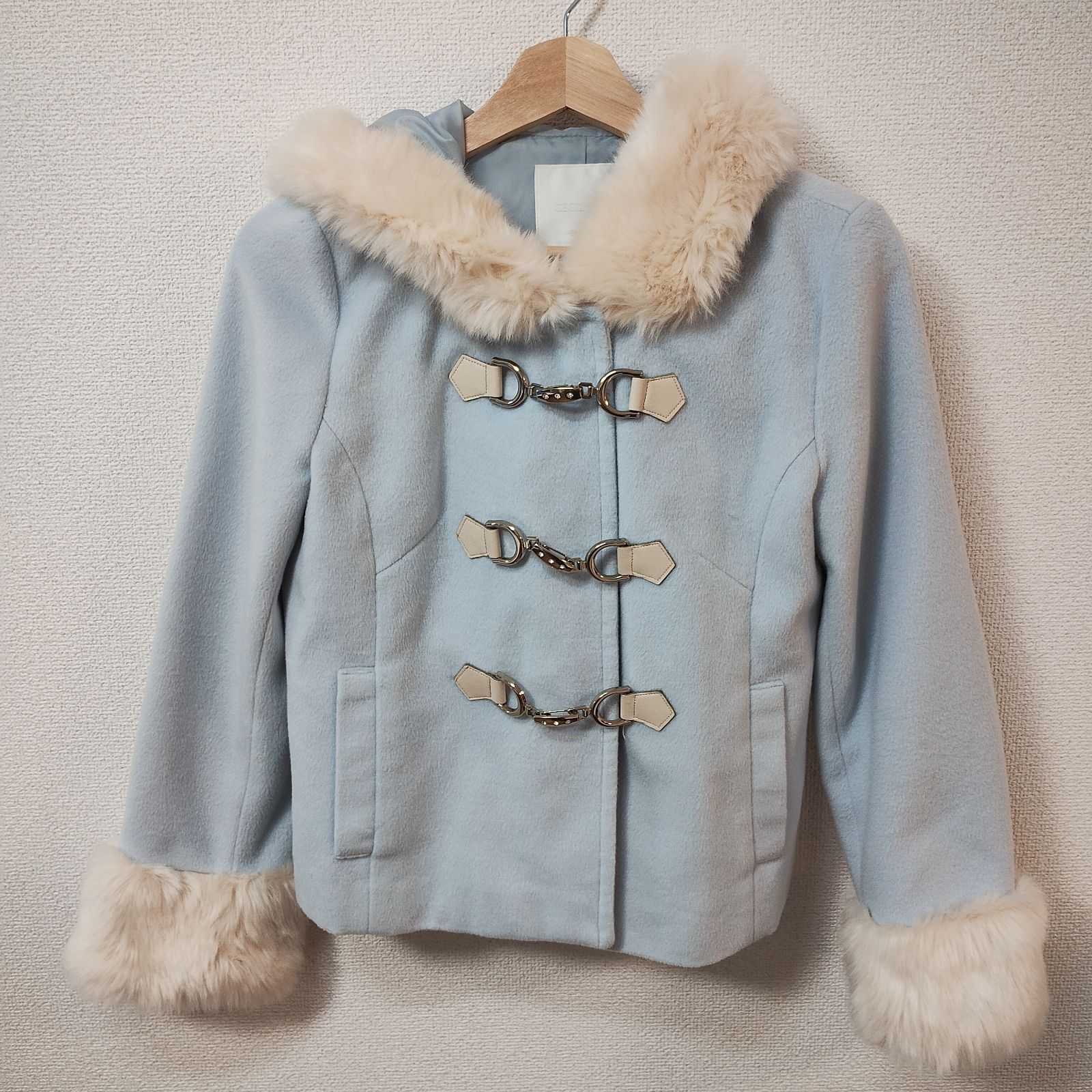 CECIL McBEE セシルマクビー ファーショートダッフルコート - メルカリ