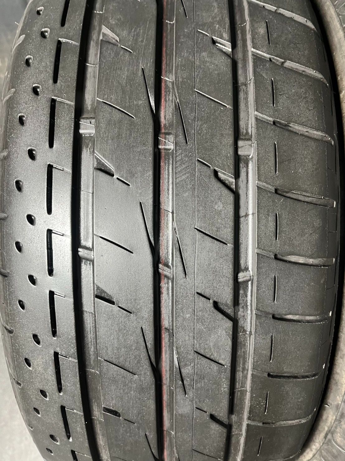 2023年製 約8.4分山 ブリヂストン BRIDGESTONE ルフト LUFT RVⅡ 235